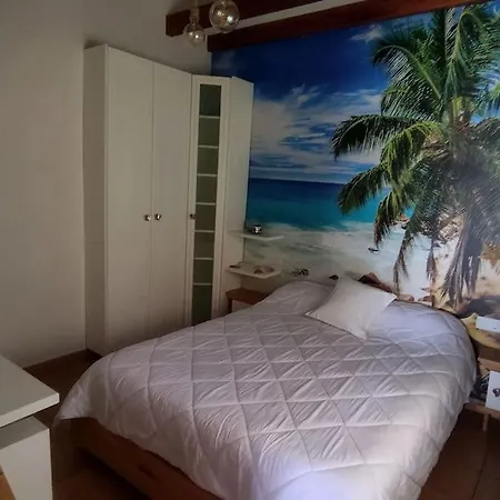 Penthouse Next To The Beach Apartment